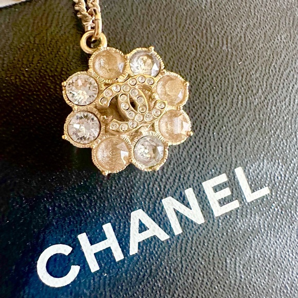 Authentic Chanel Necklace - Picture 1 of 9